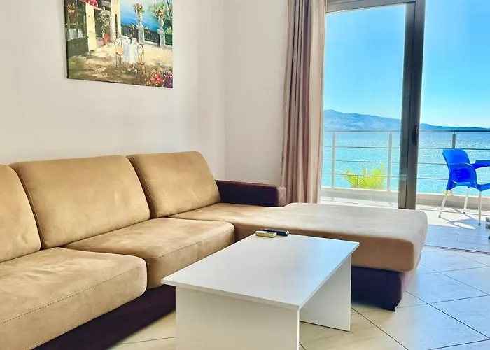 Ama Lejlighed Sarandë